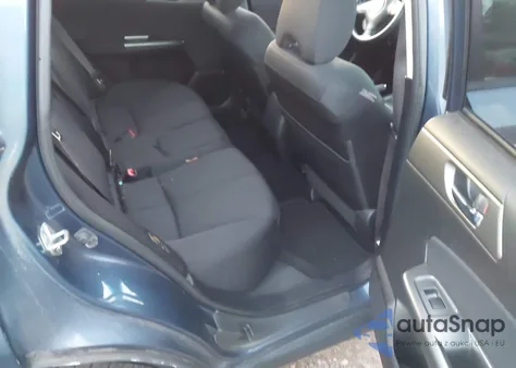 2011 Subaru Forester 2.5X Premium из США, поврежденный, VIN JF2SHADC3BH727473